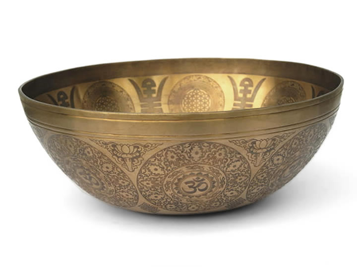 Tibetische Gravur Klangschale 1415 Gr. - tiefer Klang