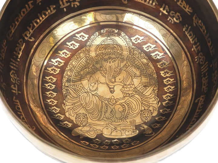 Tibetische Gravur Klangschale 655 Gr. "Ganesh"