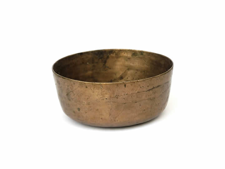 Alte Klangschale 235 g Sonne