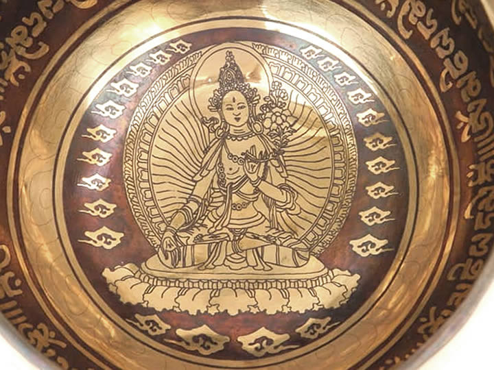 Tibetische Gravur Klangschale 530 g mit Buddha "weißeTara"